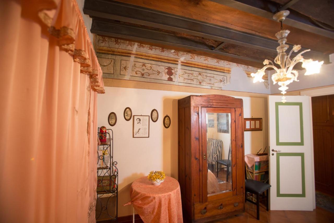 La Via Dei Presepi Bed & Breakfast เนเปิลส์ ภายนอก รูปภาพ
