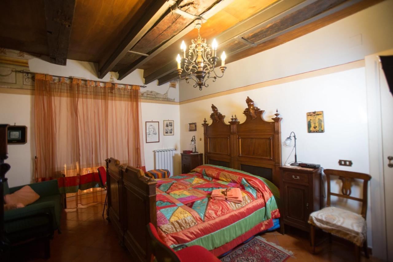 La Via Dei Presepi Bed & Breakfast เนเปิลส์ ภายนอก รูปภาพ