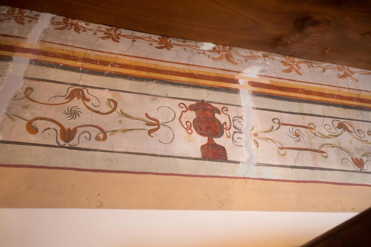 La Via Dei Presepi Bed & Breakfast เนเปิลส์ ภายนอก รูปภาพ